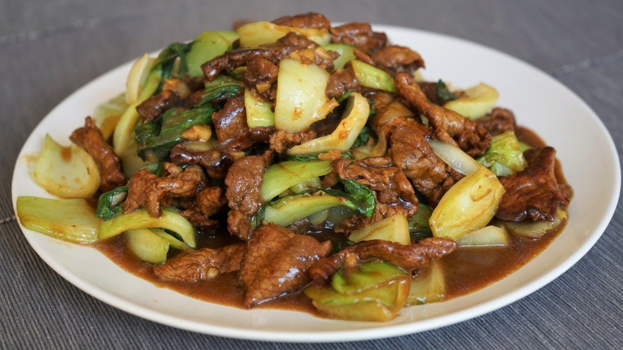 118 - SLICED BEEF WITH BOK CHOY