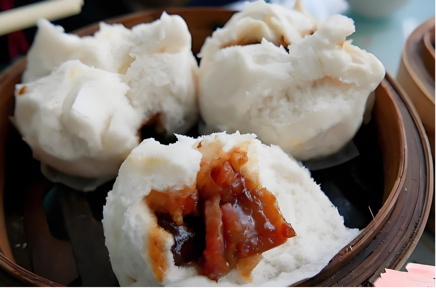 DS105-STEAMED BBQ PORK BUN (2PC)